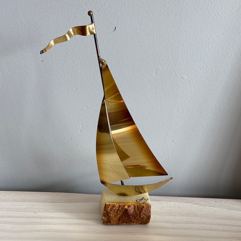 Sailboat VTG MCM Nautical Brutalist Brass Onyx Quartz Base Signed Mario Jason‎